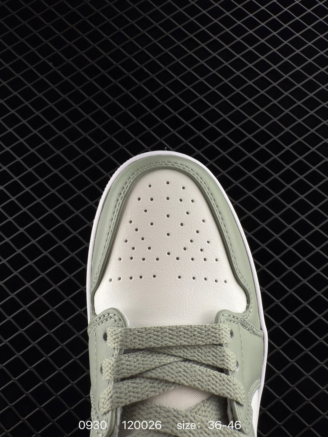 Nike Wmns Air Jordan 1 Low GS”Team Gold“